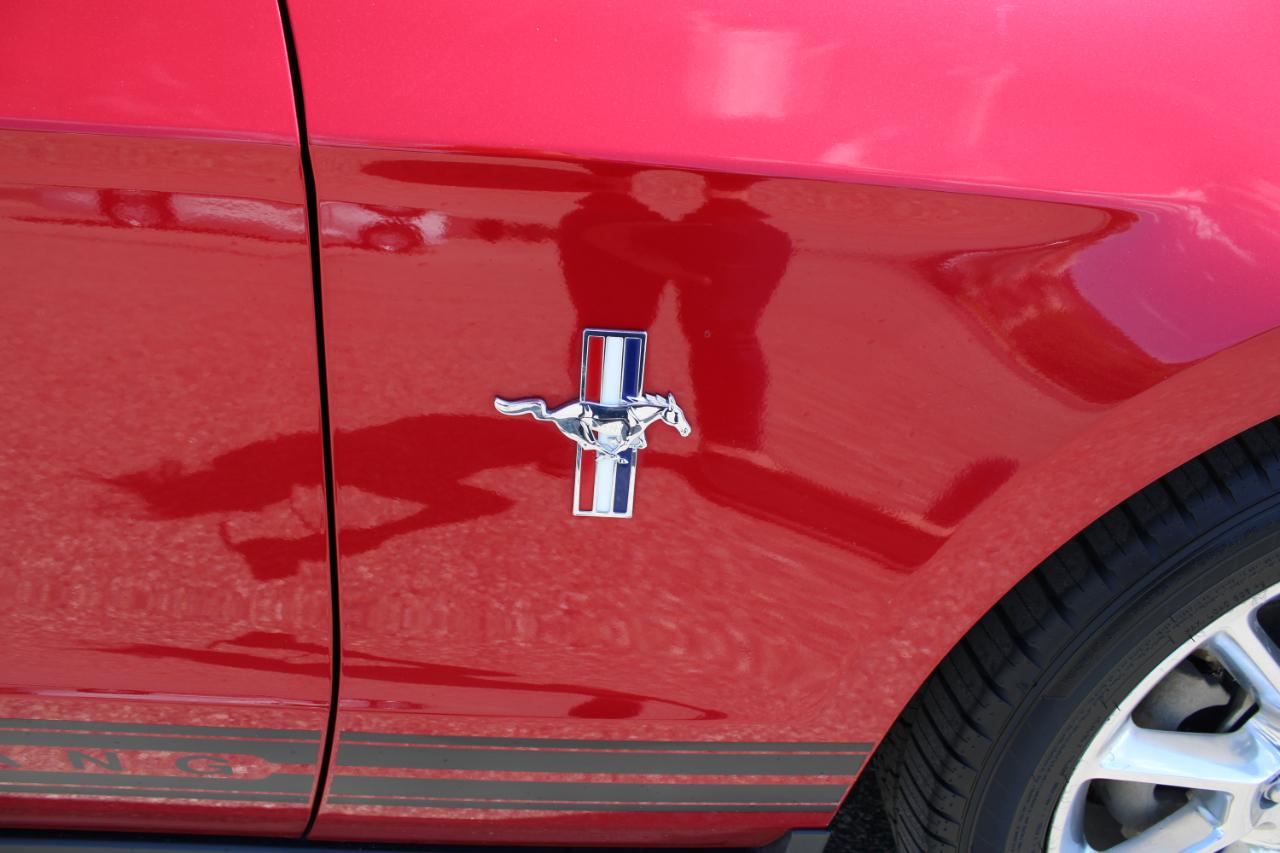 Ford Mustang V6 Coupe 2010