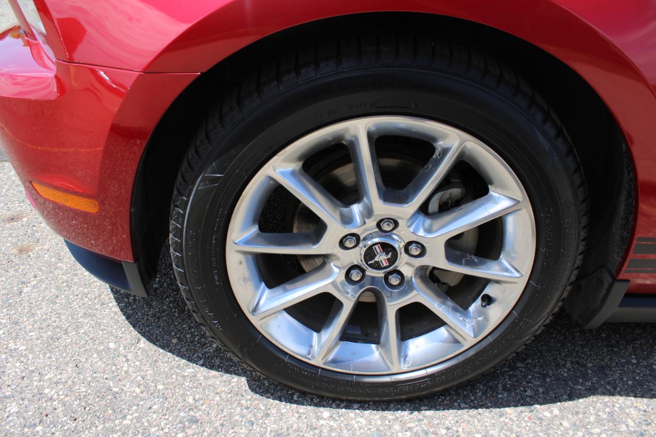 Ford Mustang V6 Coupe 2010