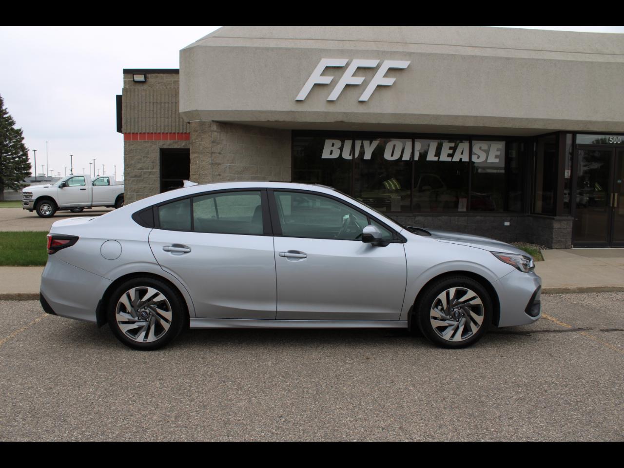 Subaru Legacy Limited 2025