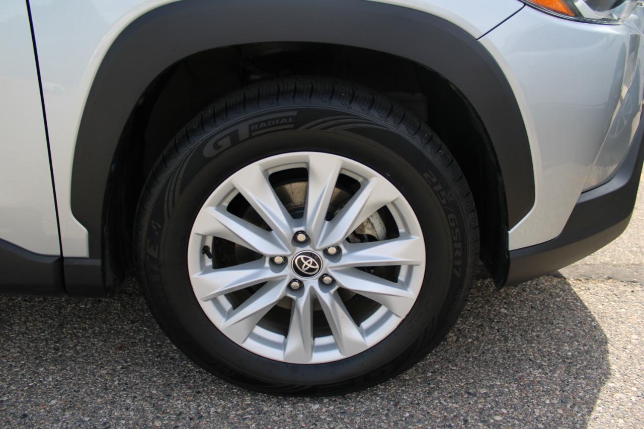 Toyota Corolla Cross LE AWD 2022
