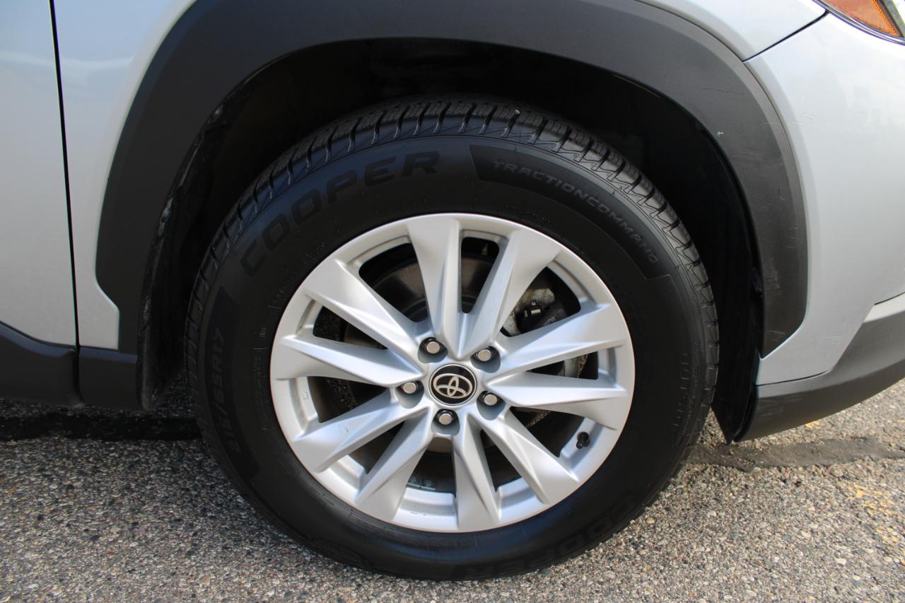 Toyota Corolla Cross LE AWD 2022