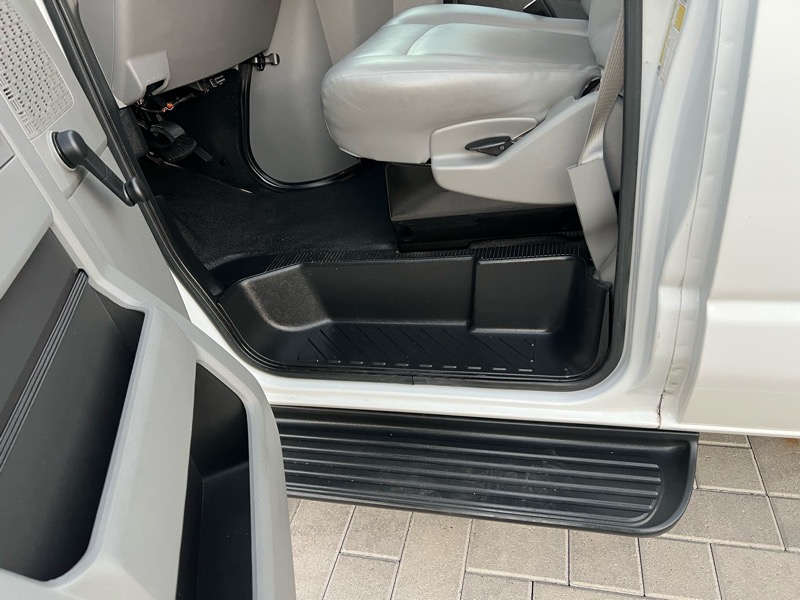 Ford Econoline E-350 XL Super Duty 2014