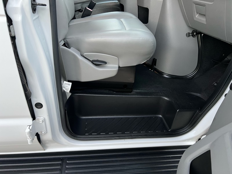 Ford Econoline E-350 XL Super Duty 2014