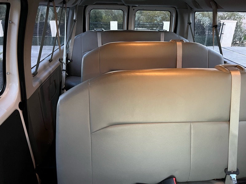 Ford Econoline E-350 XL Super Duty 2014