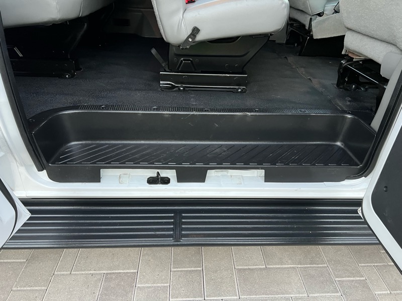 Ford Econoline E-350 XL Super Duty 2014