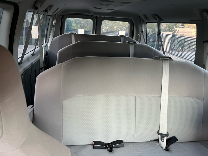 Ford Econoline E-350 XLT Super Duty 2012