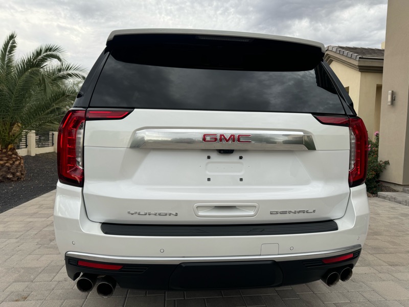 GMC Yukon Denali 4WD 2024