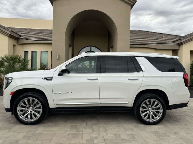 GMC Yukon Denali 4WD 2024