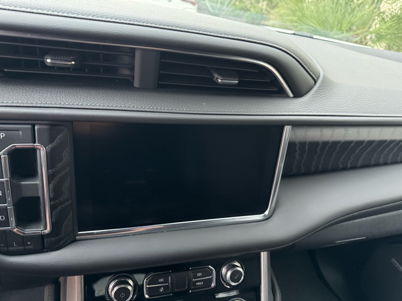 GMC Yukon Denali 4WD 2024