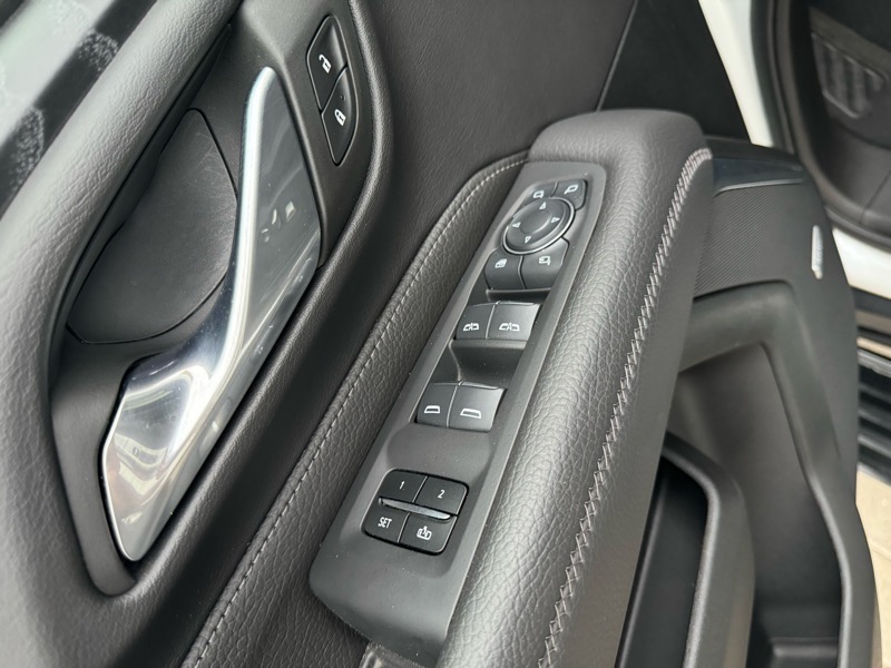 GMC Yukon Denali 4WD 2024