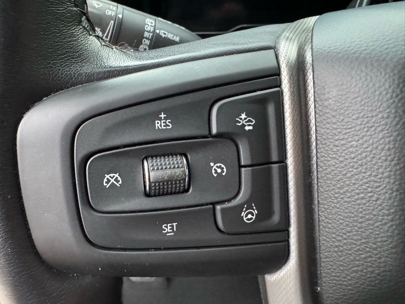 GMC Yukon Denali 4WD 2024