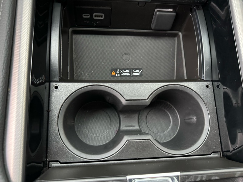 GMC Yukon Denali 4WD 2024