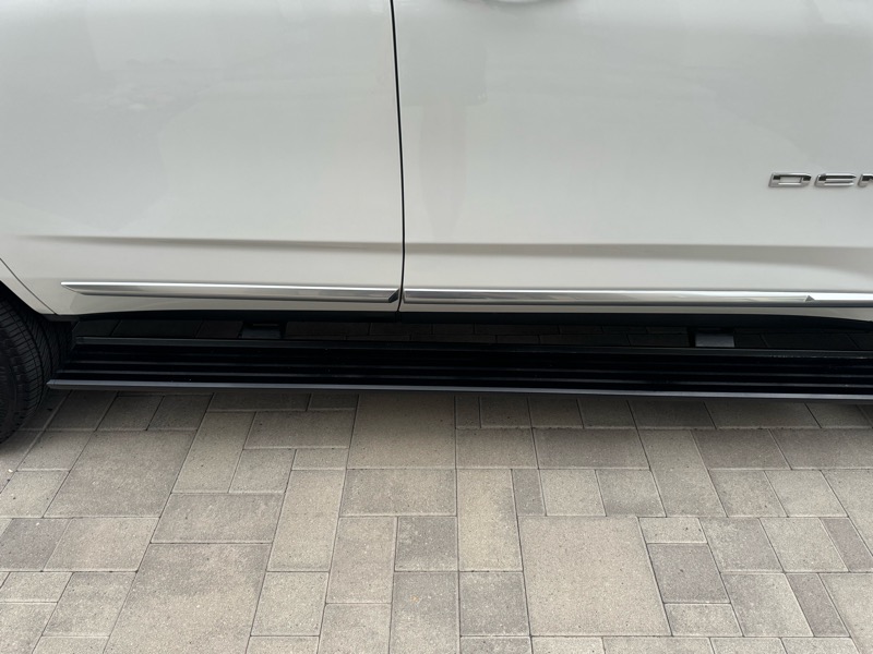 GMC Yukon Denali 4WD 2024