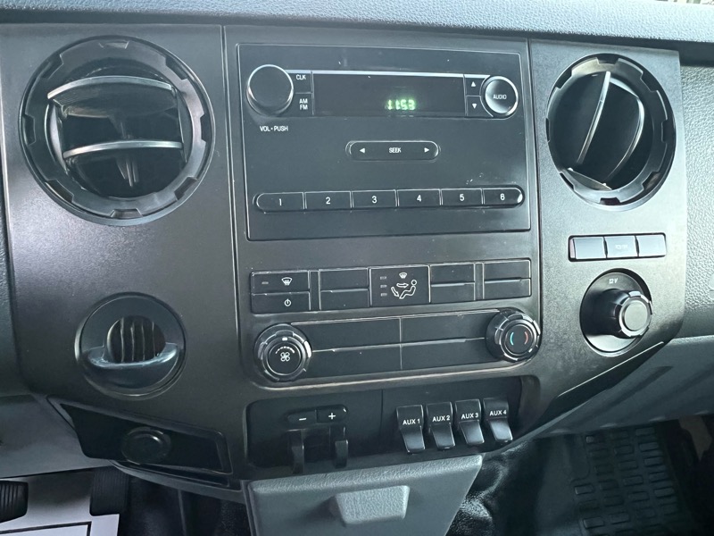 Ford F-450 SD Crew Cab DRW 2WD 2013