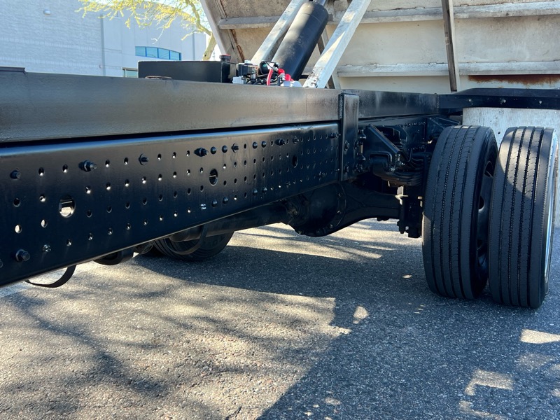 Mitsubishi Fuso FE  2015