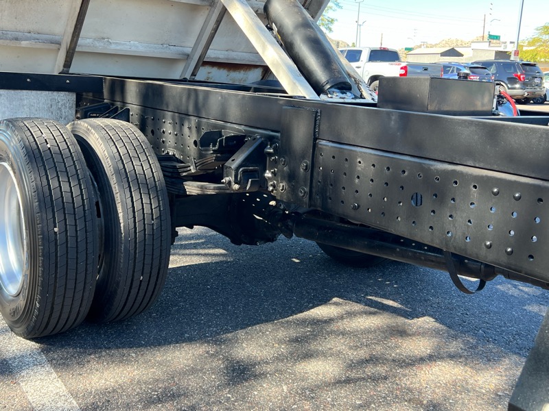 Mitsubishi Fuso FE  2015