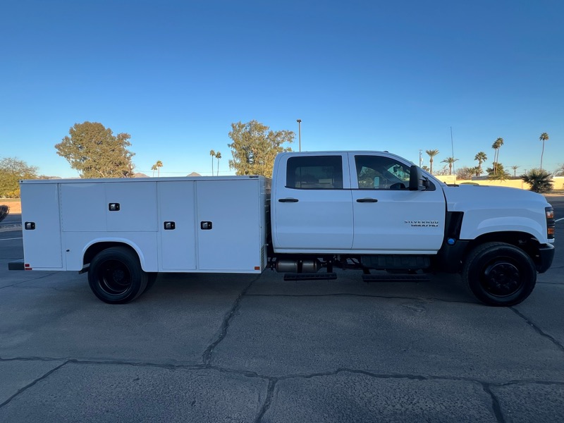 Chevrolet Silverado Medium Duty  2021