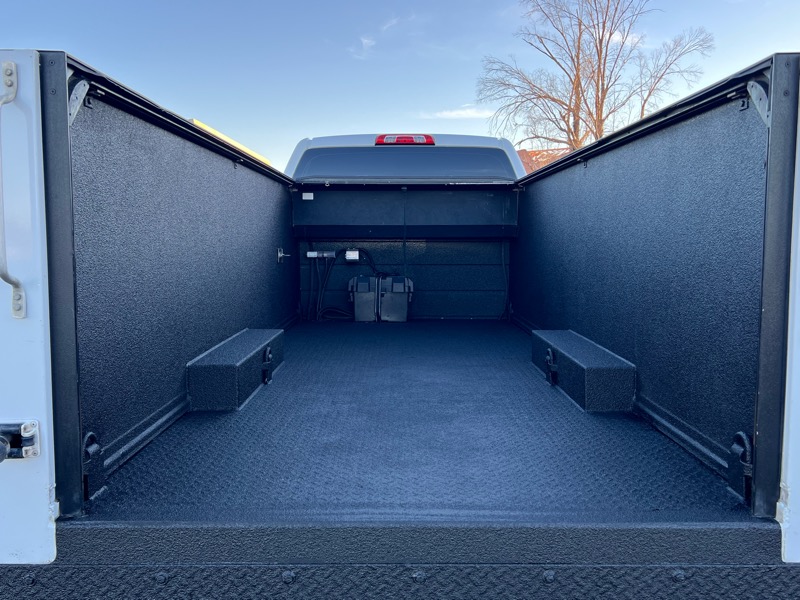 Chevrolet Silverado Medium Duty  2021