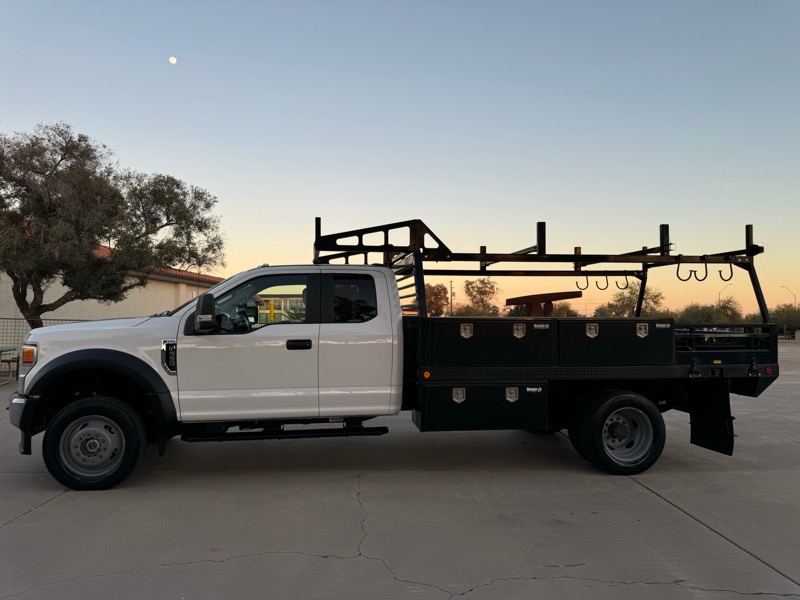 Ford F-550 SuperCab DRW 4WD 2022