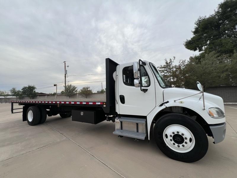Freightliner M2 106 Medium Duty  2014