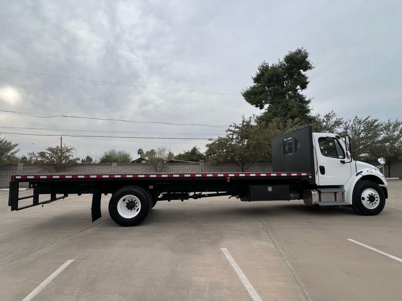 Freightliner M2 106 Medium Duty  2014