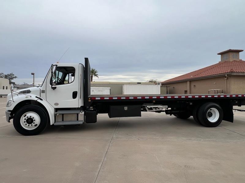 Freightliner M2 106 Medium Duty  2014
