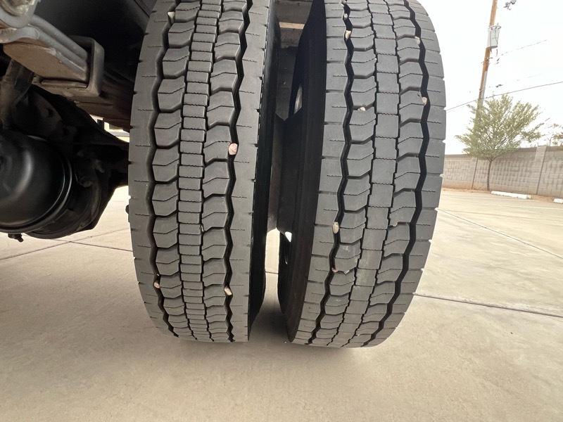 Freightliner M2 106 Medium Duty  2014