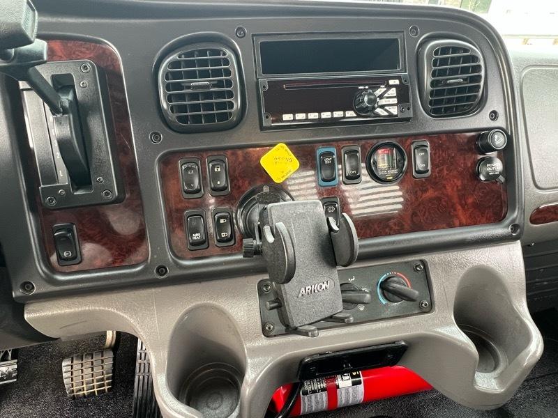 Freightliner M2 106 Medium Duty  2014