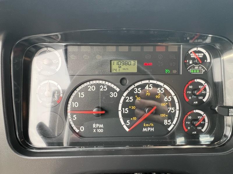 Freightliner M2 106 Medium Duty  2014