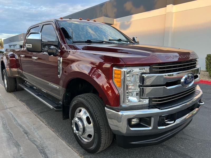 Ford F-350 SD King Ranch Crew Cab Long Bed DRW 4WD 2017