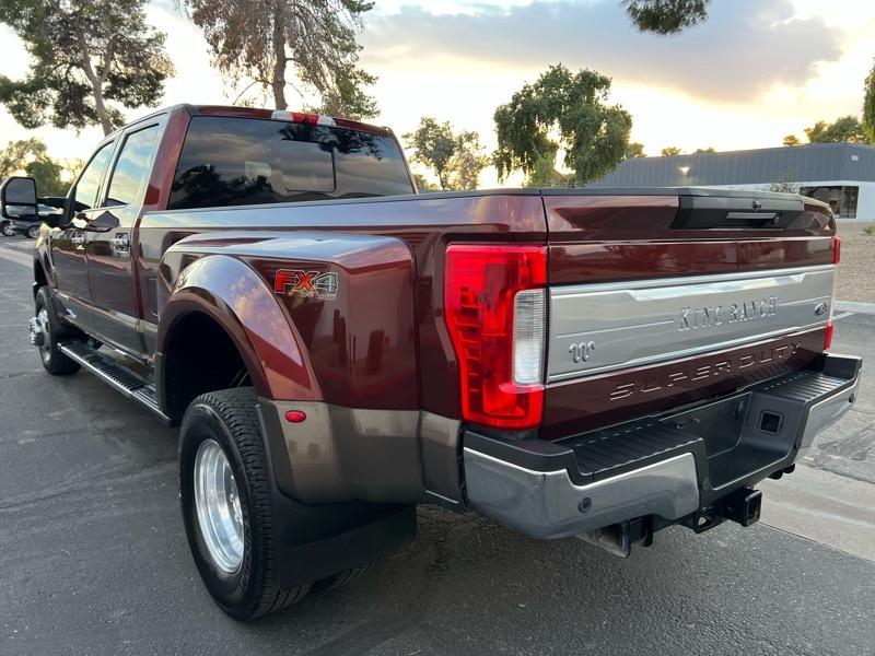 Ford F-350 SD King Ranch Crew Cab Long Bed DRW 4WD 2017