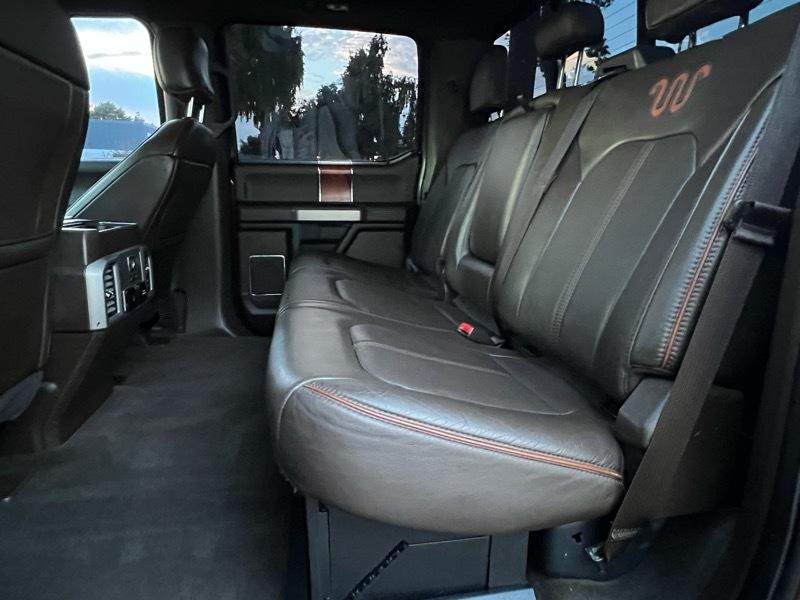 Ford F-350 SD King Ranch Crew Cab Long Bed DRW 4WD 2017