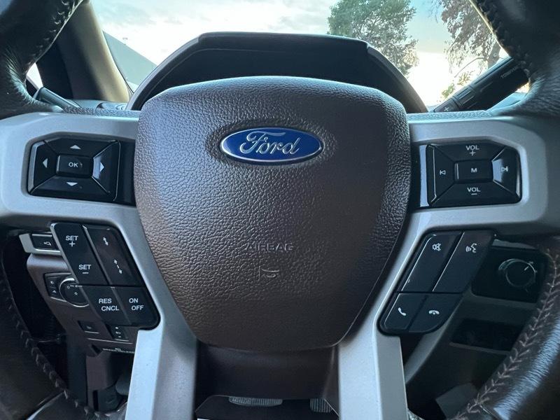 Ford F-350 SD King Ranch Crew Cab Long Bed DRW 4WD 2017