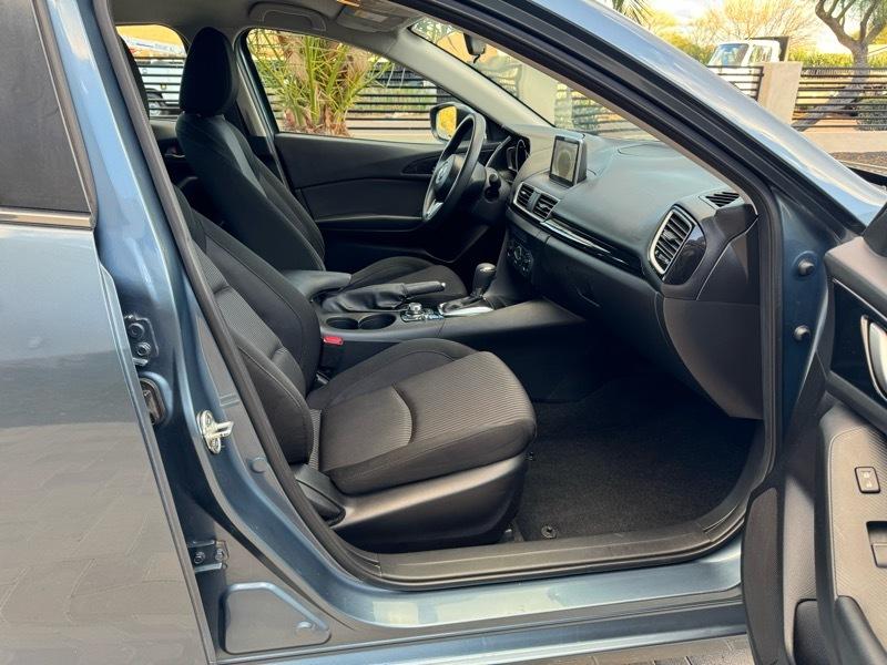 Mazda MAZDA3 i Sport AT 4-Door 2016