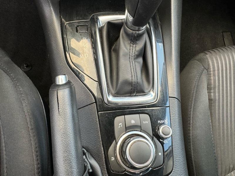 Mazda MAZDA3 i Sport AT 4-Door 2016