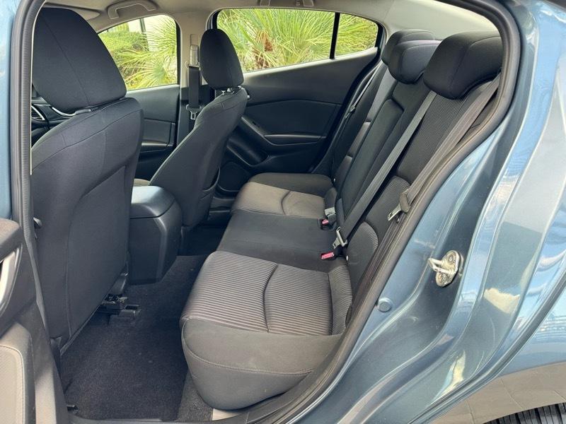 Mazda MAZDA3 i Sport AT 4-Door 2016