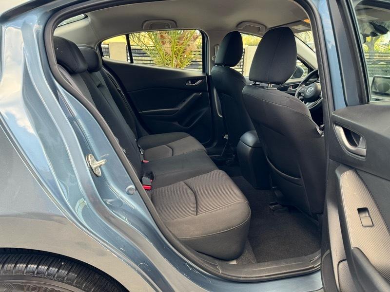 Mazda MAZDA3 i Sport AT 4-Door 2016