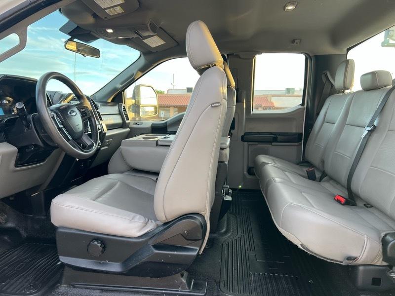 Ford F-350 SD XL SuperCab Long Bed 4WD DRW 2020