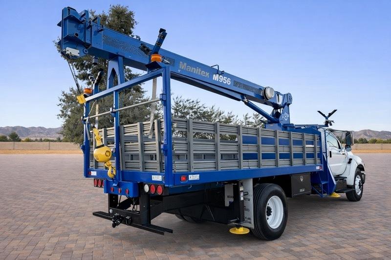 Ford F-750 Regular Cab 2WD DRW 2012