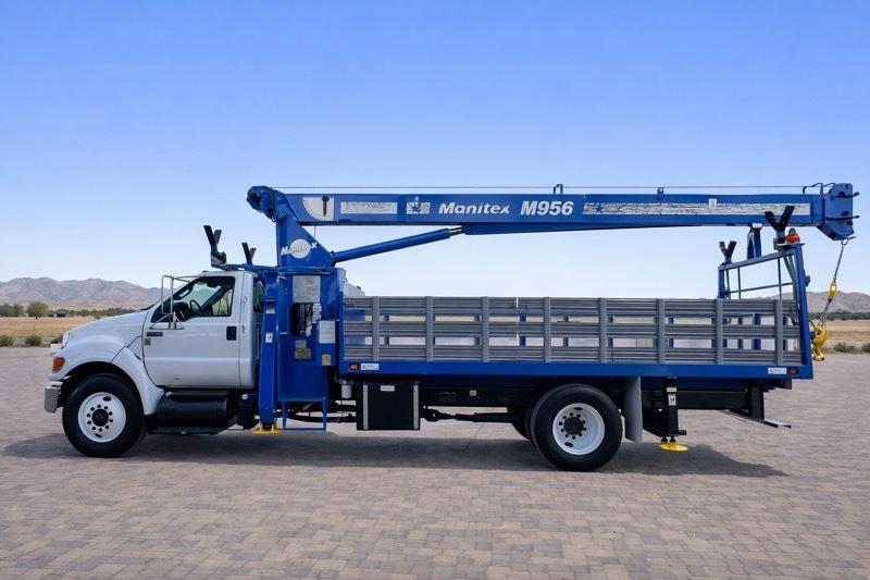 Ford F-750 Regular Cab 2WD DRW 2012