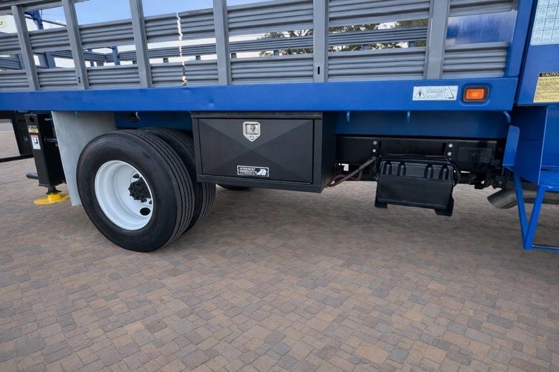 Ford F-750 Regular Cab 2WD DRW 2012