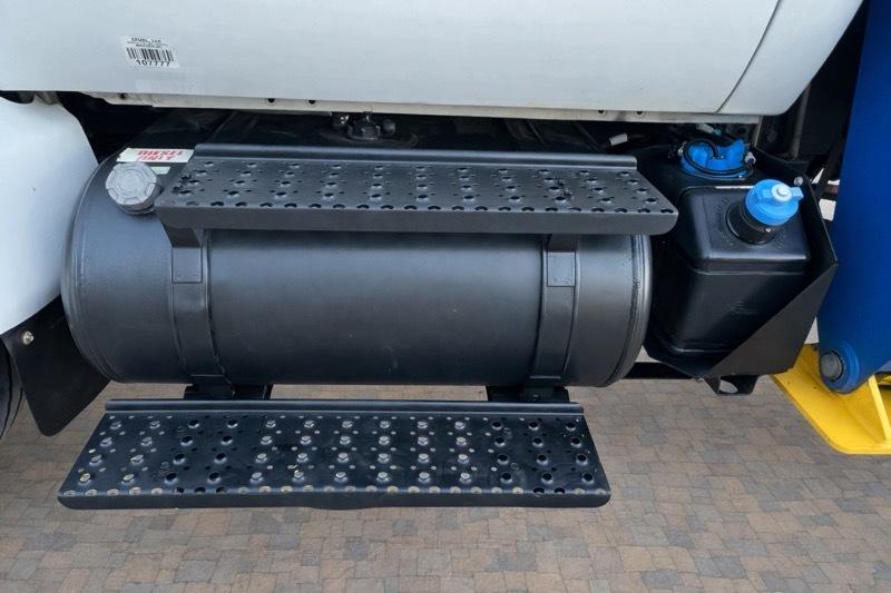 Ford F-750 Regular Cab 2WD DRW 2012