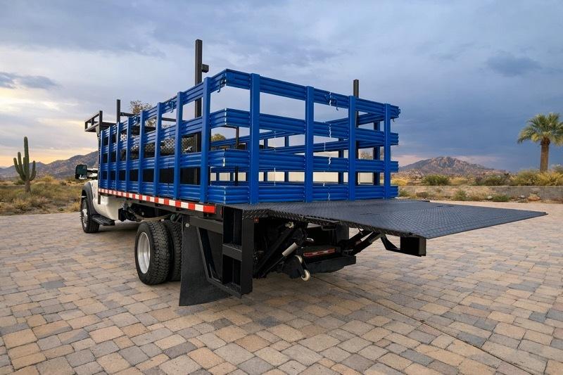 Ford F-550 Regular Cab DRW 4WD 2012