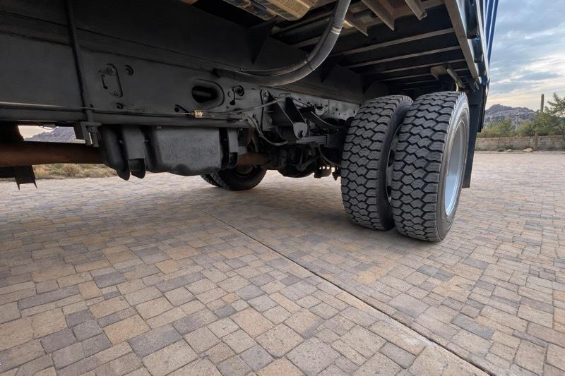 Ford F-550 Regular Cab DRW 4WD 2012