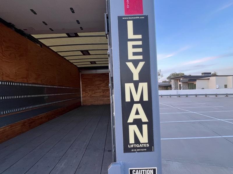 Freightliner M2 106 Medium Duty  2017