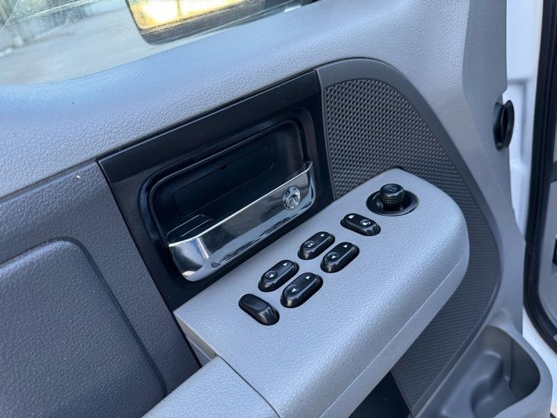 Ford F-150 2WD SuperCab 145" XL 2008