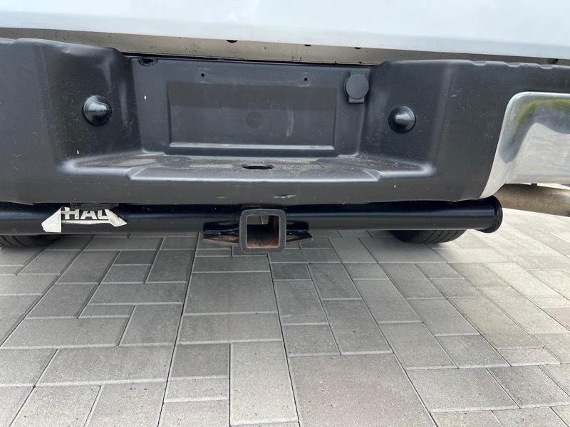 Ford F-150 2WD Reg Cab 141" XL 2011