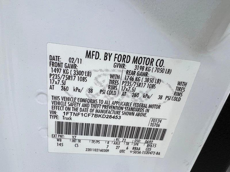 Ford F-150 2WD Reg Cab 141" XL 2011