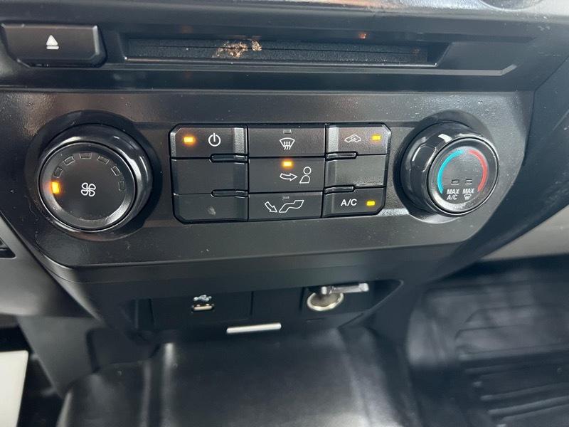 Ford F-150 2WD SuperCab 145" XL 2018