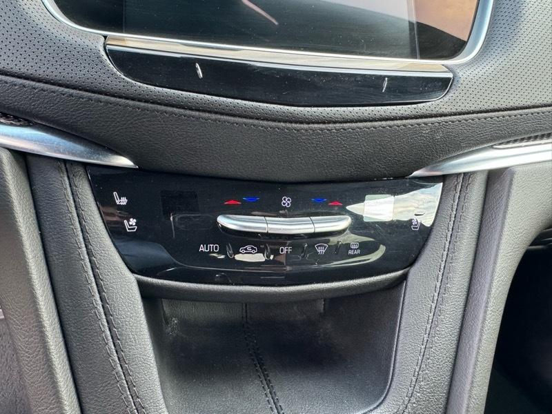 Cadillac XT5 Sport AWD 2024